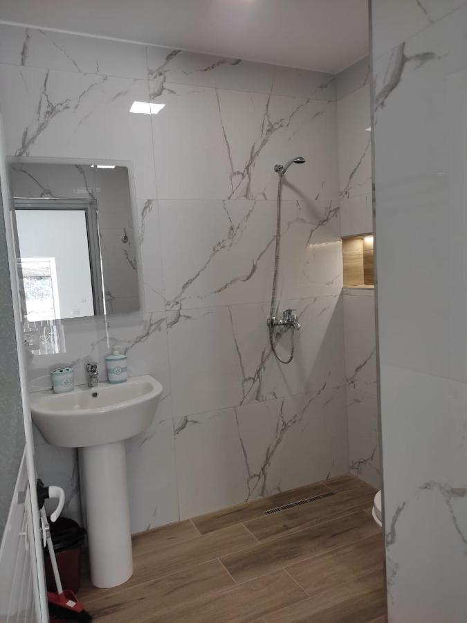 Aila Apartment ซารานเดอ ภายนอก รูปภาพ