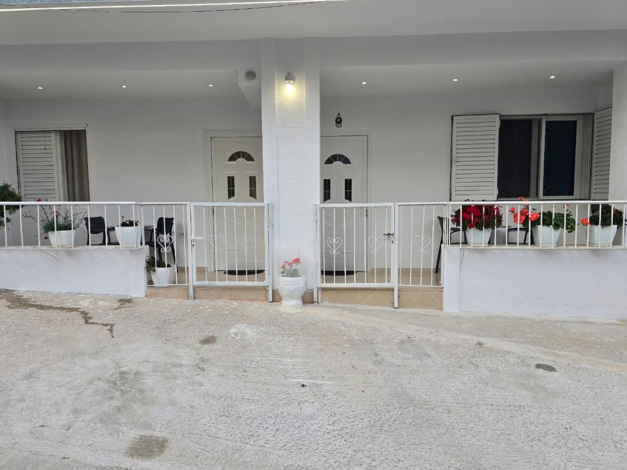 Aila Apartment ซารานเดอ ภายนอก รูปภาพ