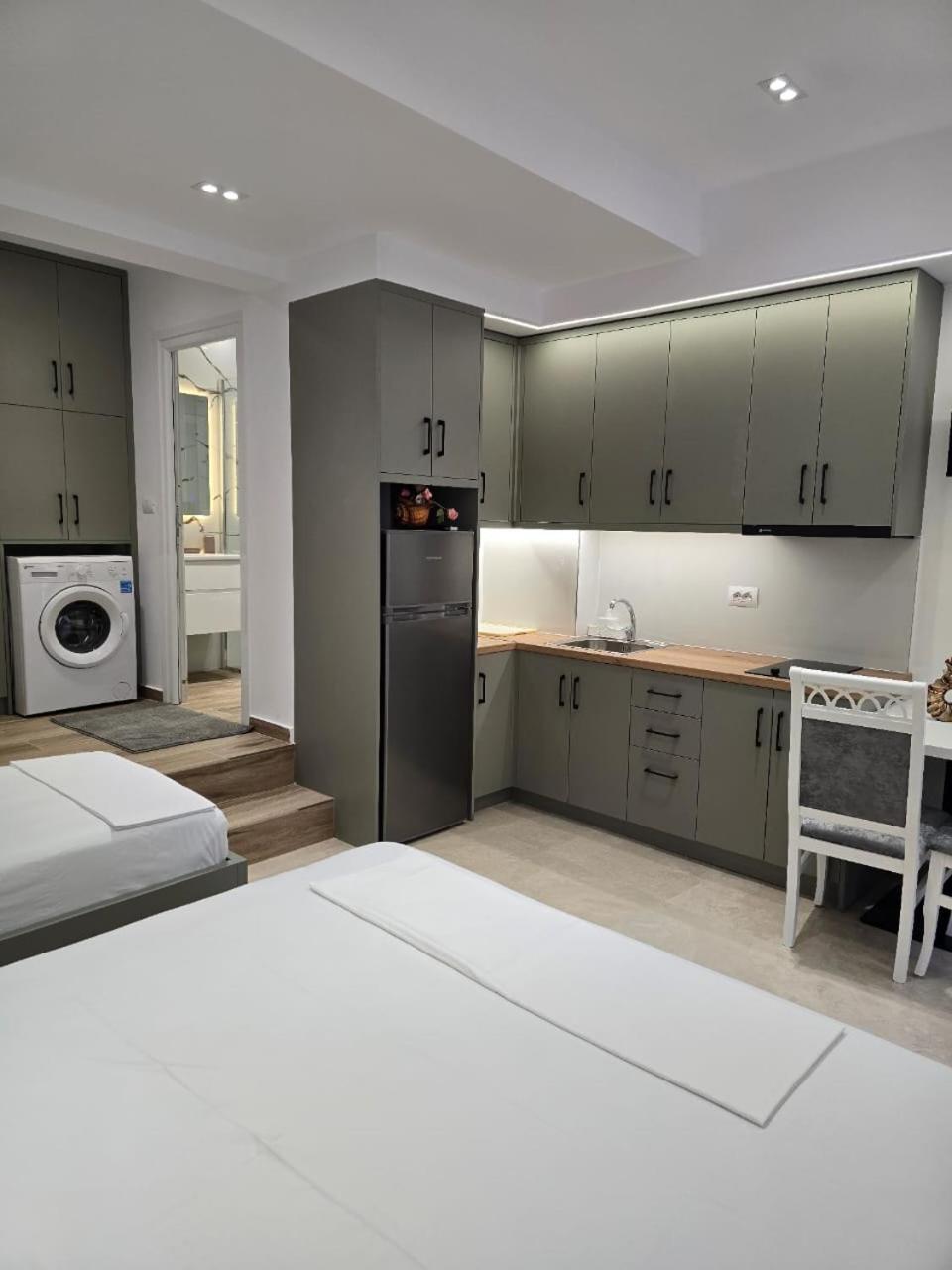 Aila Apartment ซารานเดอ ภายนอก รูปภาพ