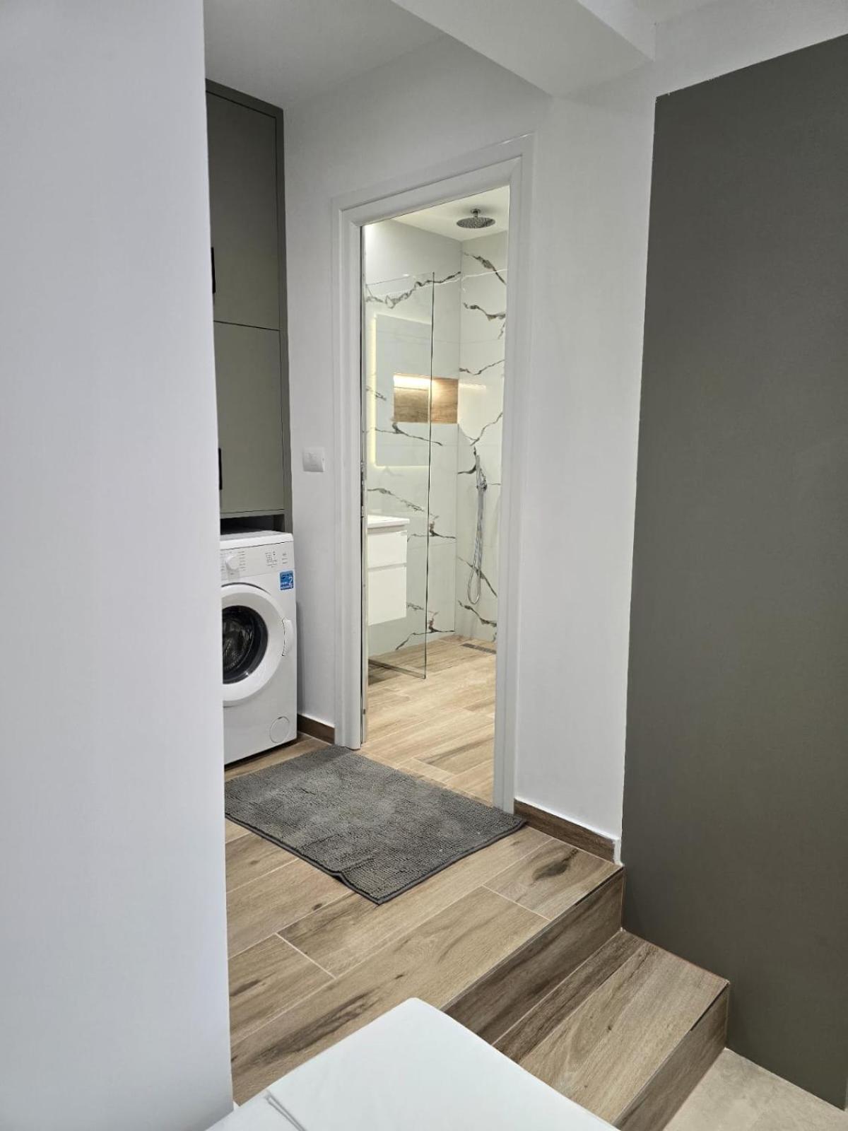 Aila Apartment ซารานเดอ ภายนอก รูปภาพ